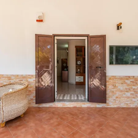 Villa Rita With Pool By Rentbeat *