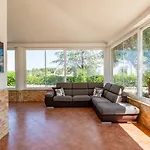Villa Rita With Pool By Rentbeat *